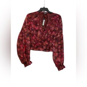 NWT Steve Madden
Women's Hudson Chiffon
Split-Neck Top‎